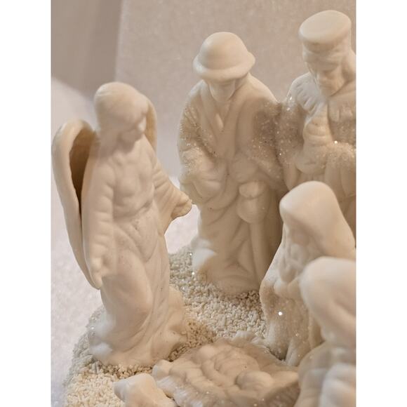 NIB Kirkland's Nativity Music Figurine Silent Night Family Angel Wise Men - Picture 4 of 13